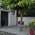 Petite Maison Independante. بيت للعطل بزييه