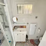 Petite Maison Independante. بيت للعطل بزييه