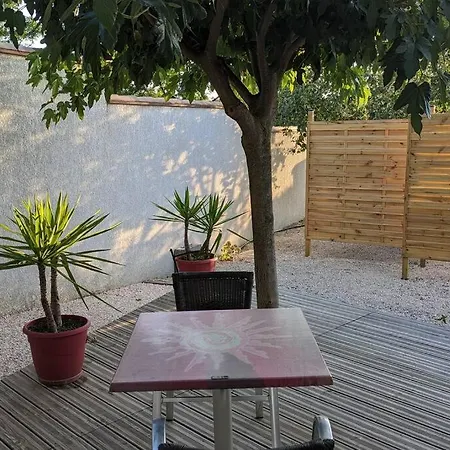 Holiday home Petite Maison Independante.