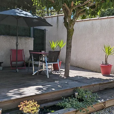 Petite Maison Independante. Holiday home